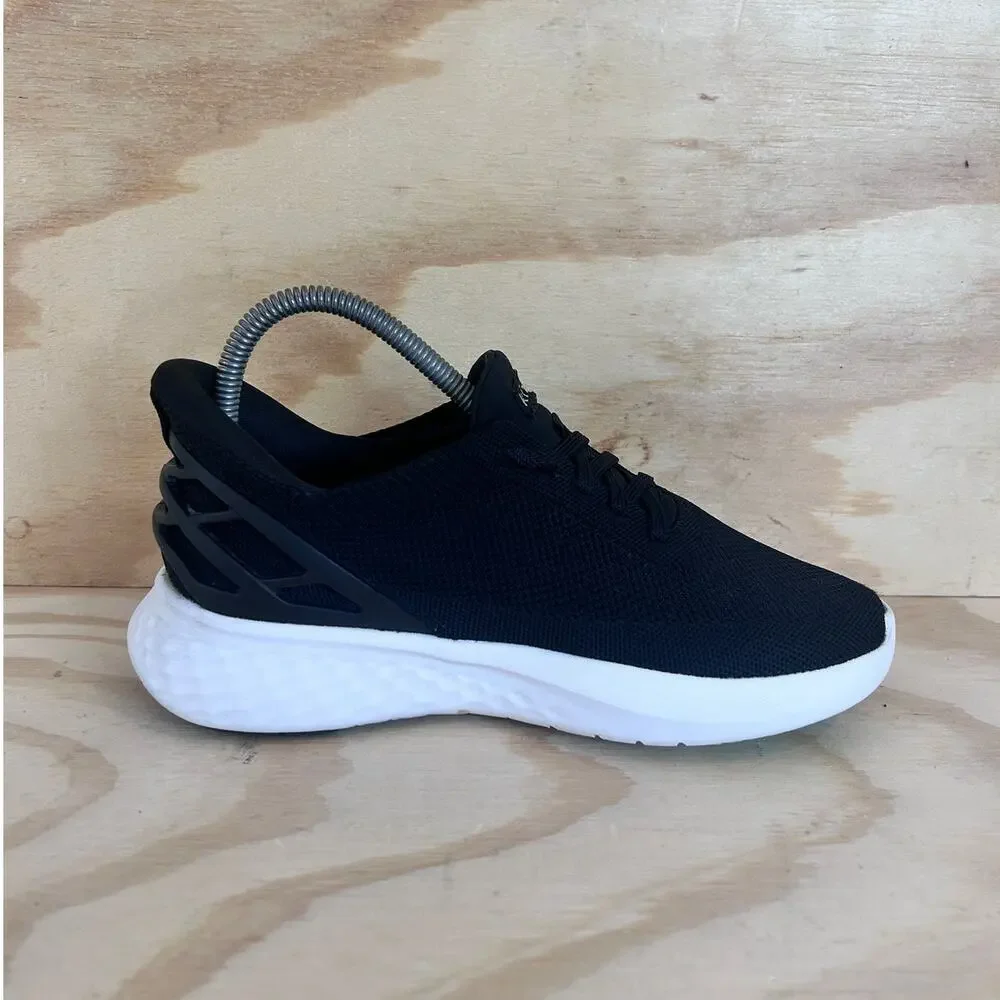 Kizik - Athens - Athletic Shoes - Black - Women's - W6,5 - DATHBK01-10